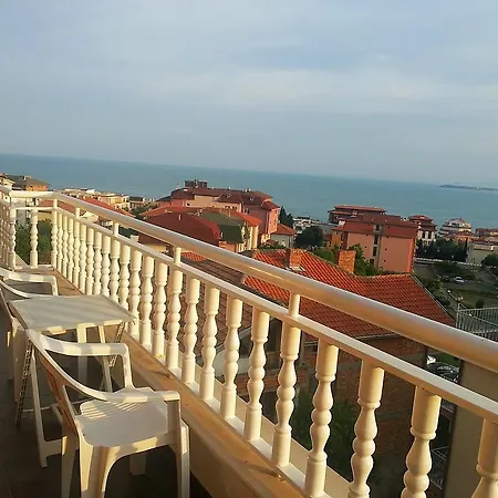 Konukevi Rona - Free Parking And Sea View Sveti Vlas