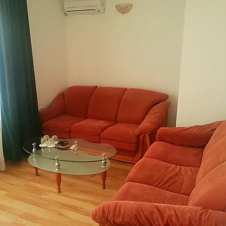 Πανσιόν Rona - Free Parking And Sea View 4*